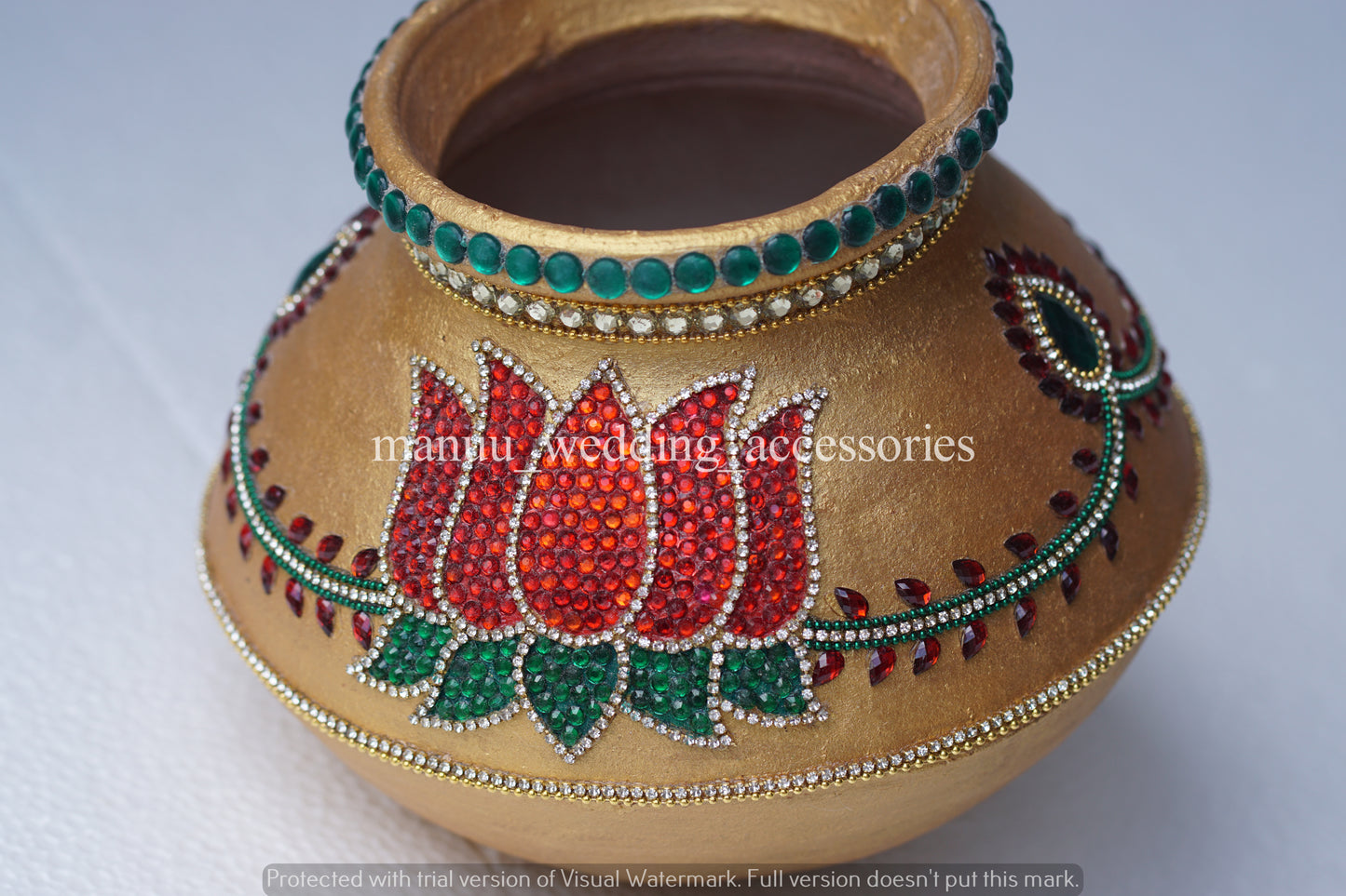 Garika Muntha - Decorated clay pot - Lotus -Maroon and Green