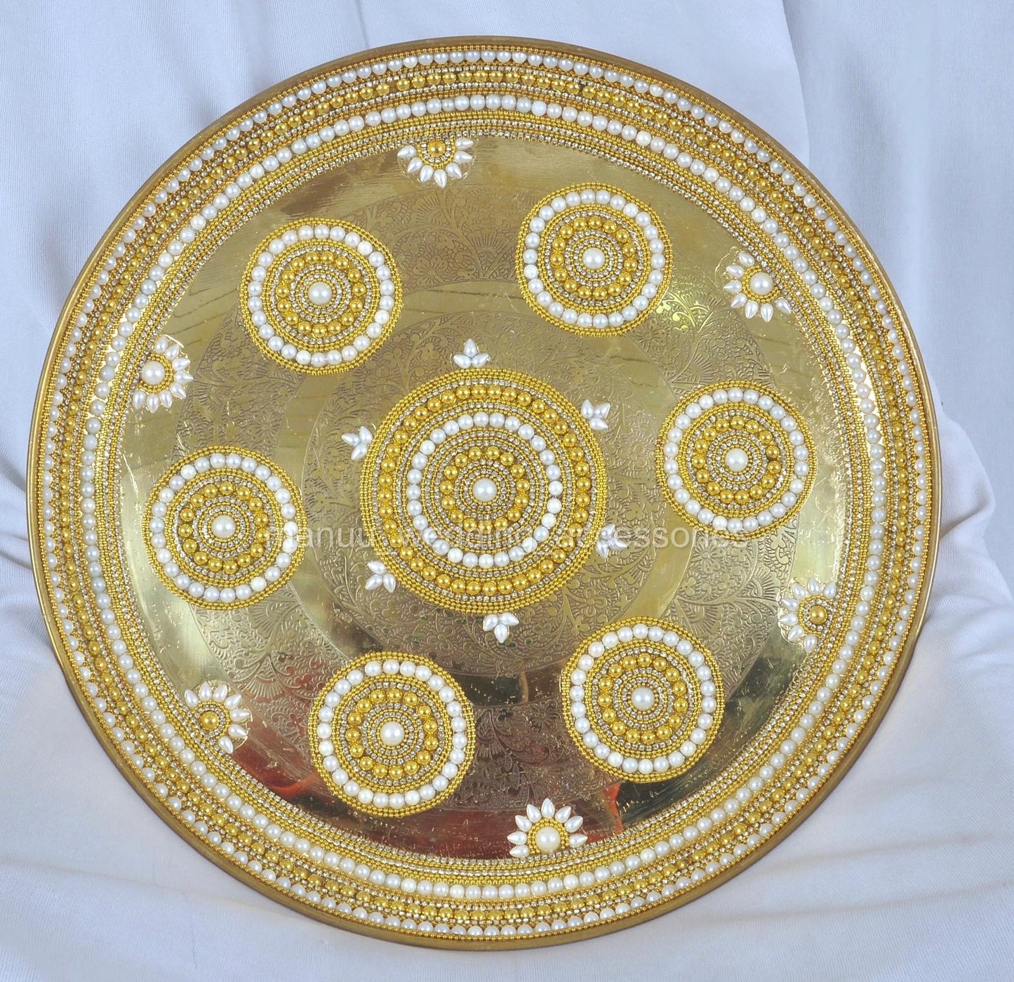 Mangala Harathi Set - White and Gold pearl