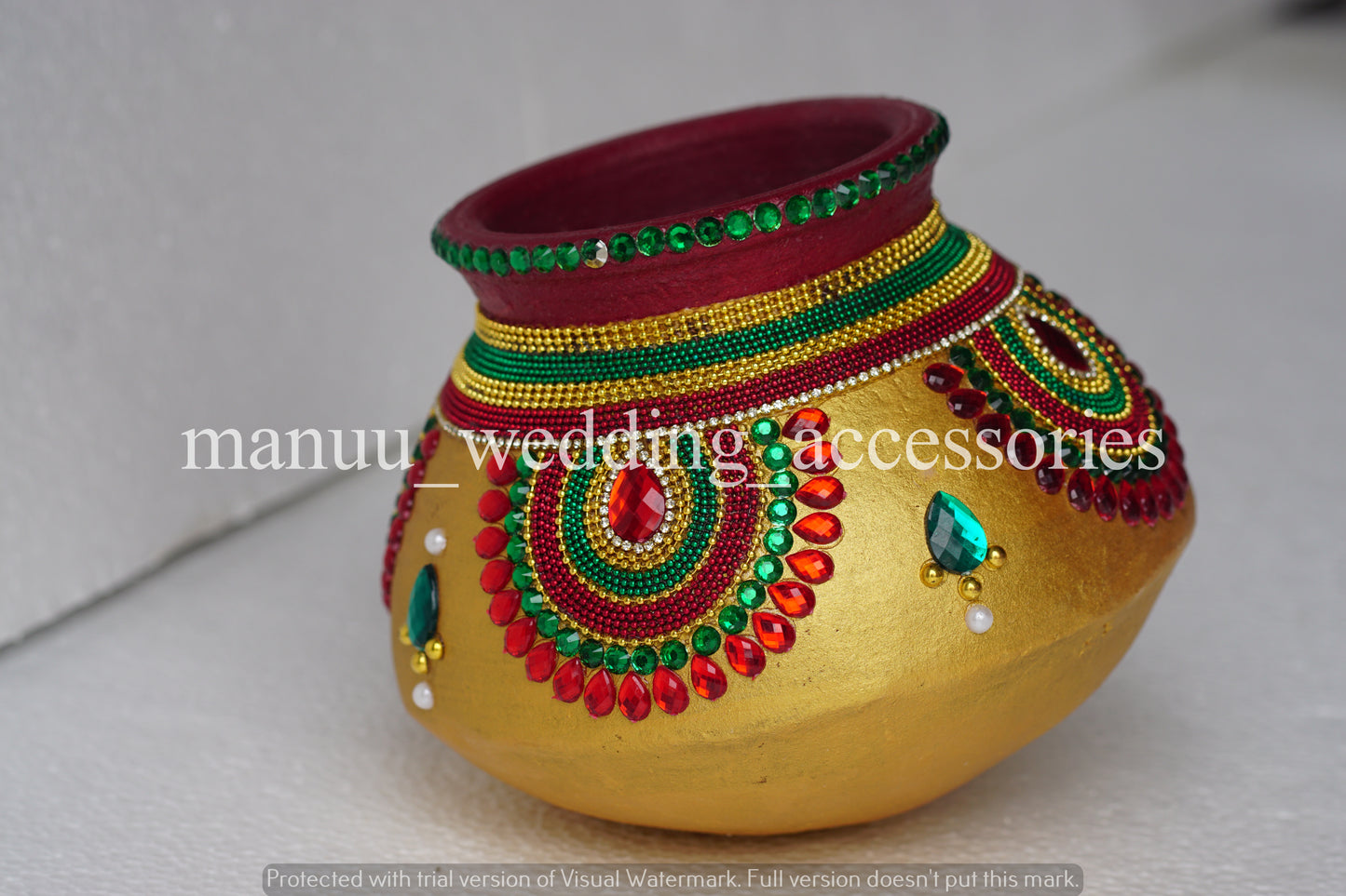 Garika Muntha - Decorated clay pot - Multi Color